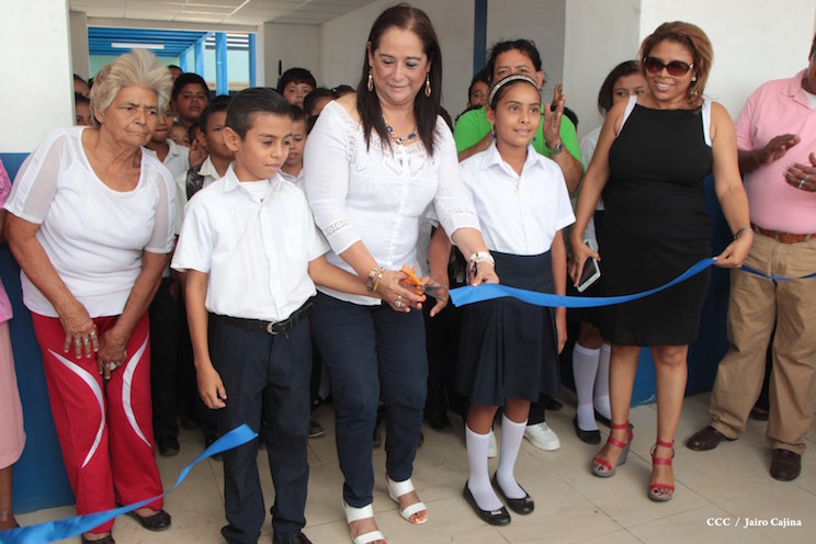 Estudiantes de Ciudad Bel&eacute;n y Sabana Grande estrena colegio
